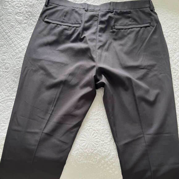 Perry Ellis Very Slim Fit Tech Portfolio Dress Pant in Asphalt Grey 36 x 30 - Picture 2 of 8